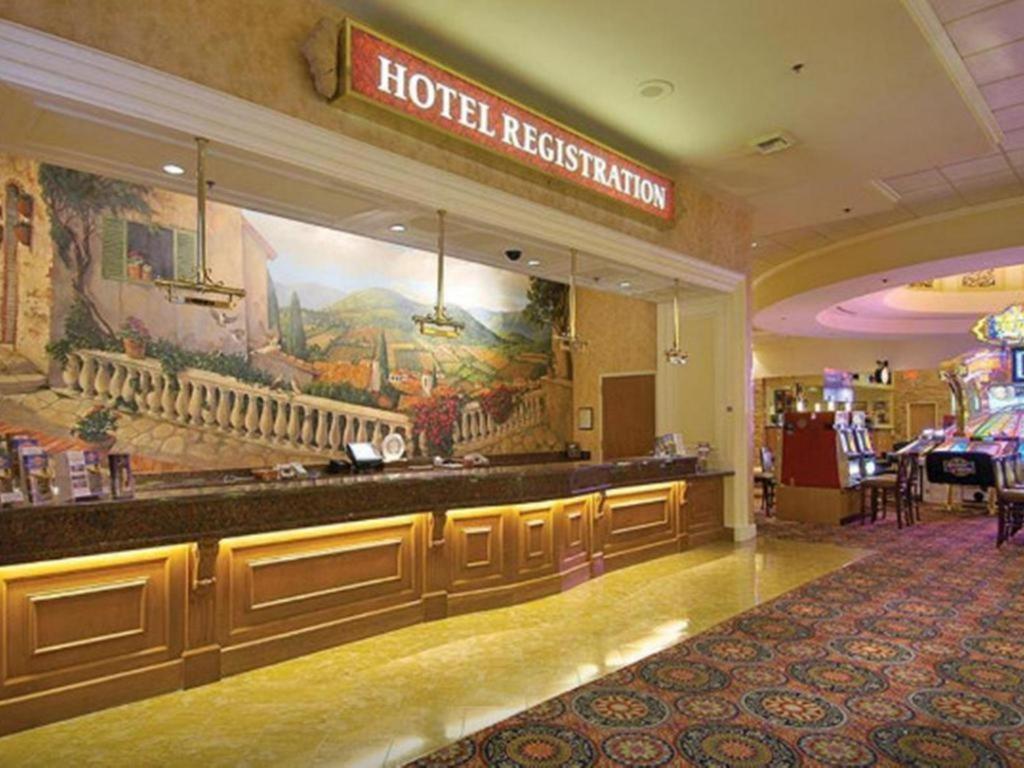 Suncoast Hotel And Casino Las Vegas Exterior foto